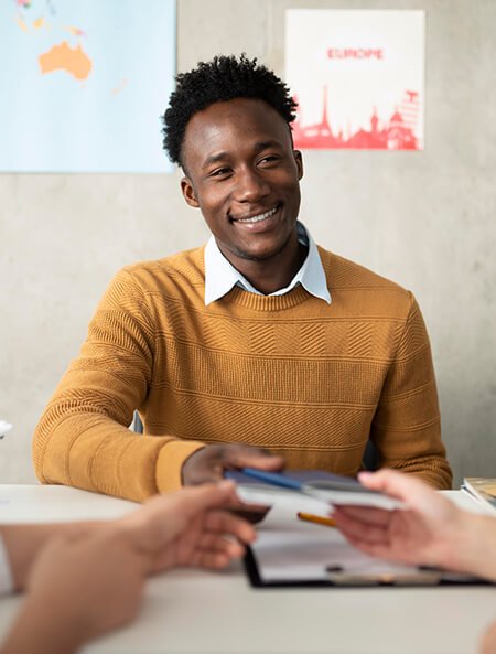 Company Statistics - Projects Completed, Global Clients, Happy Customers